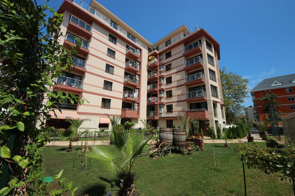 Menada Tarsis Apartments Sunny Beach Eksteriør billede