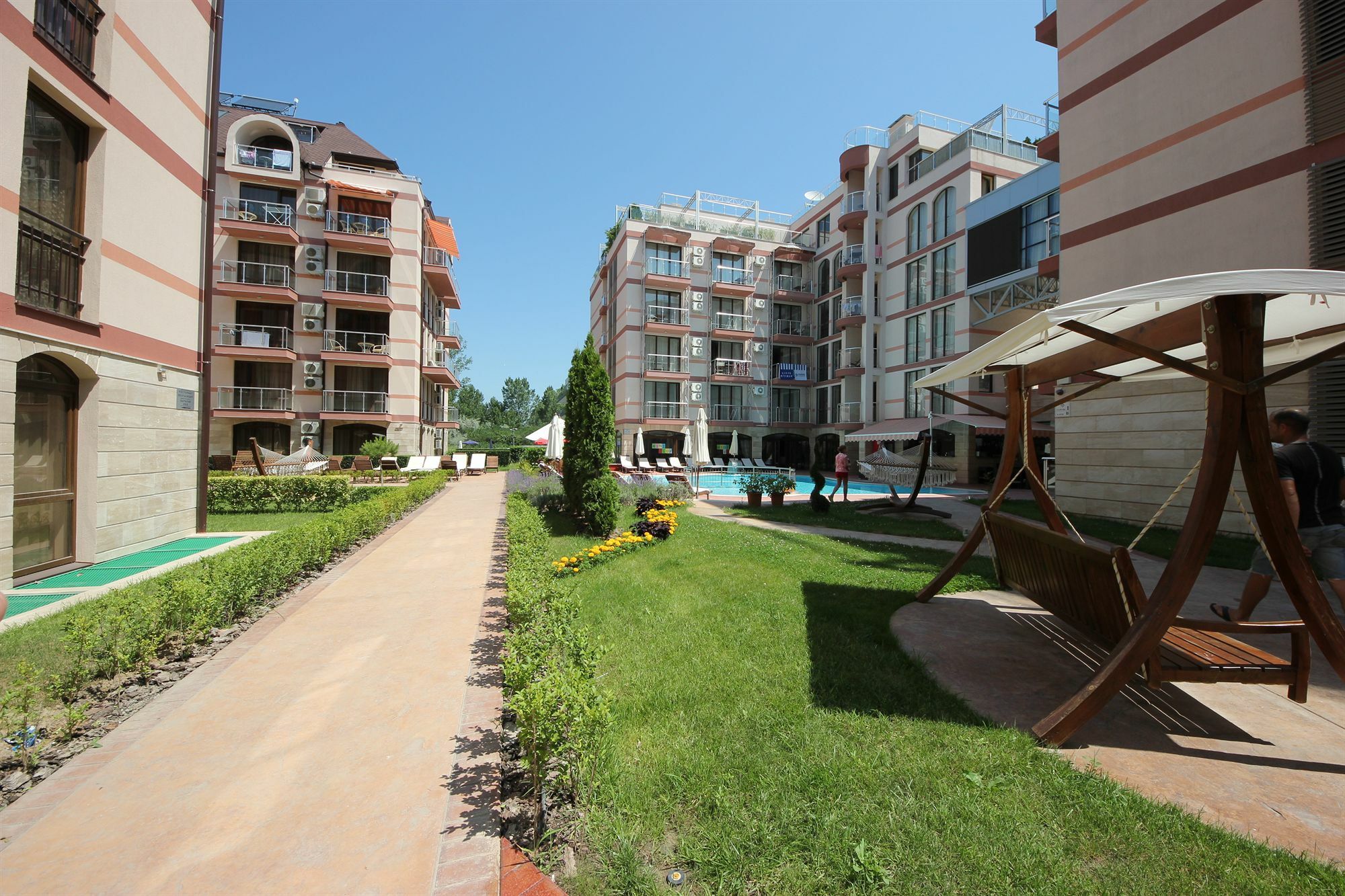Menada Tarsis Apartments Sunny Beach Eksteriør billede