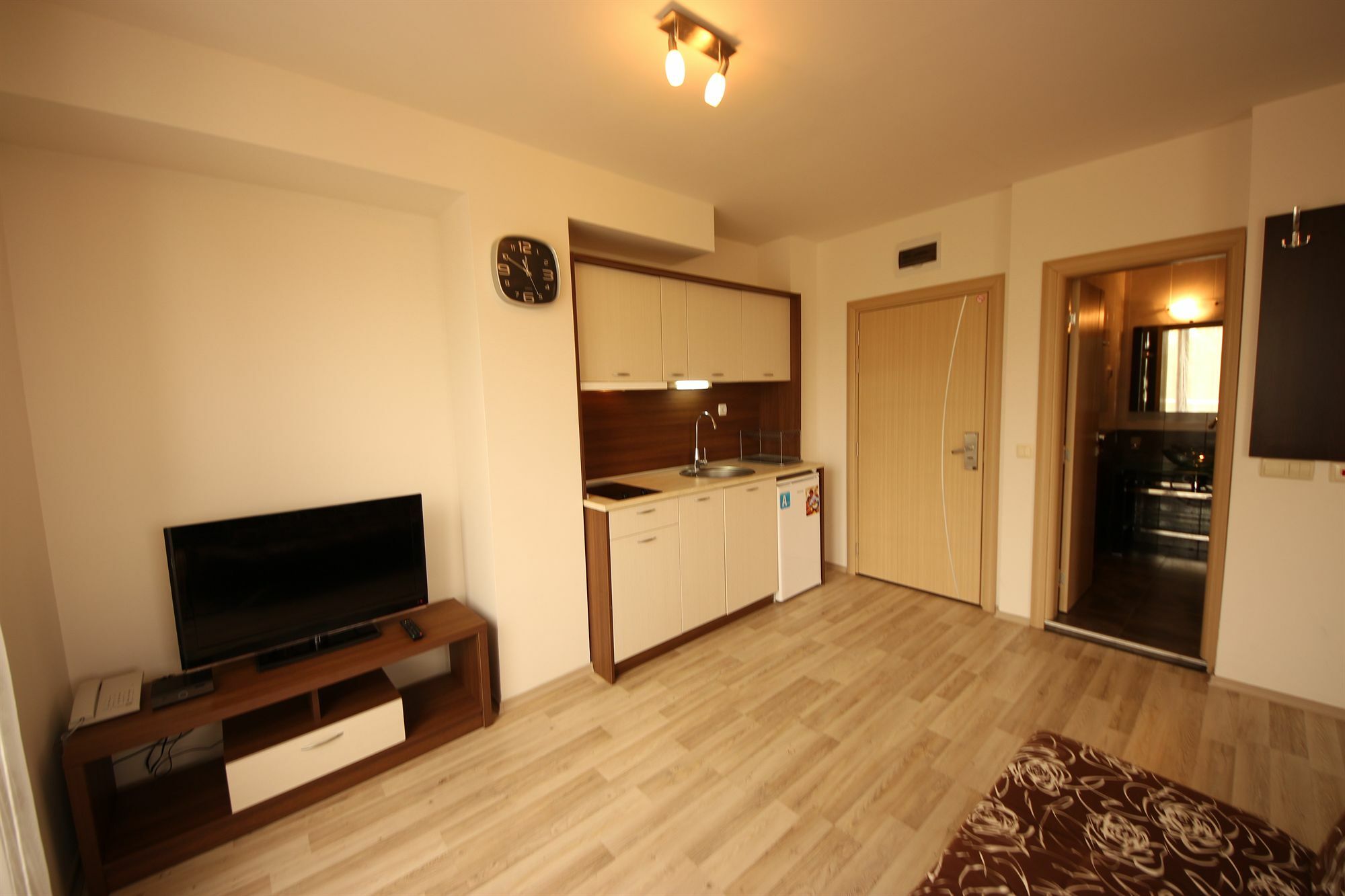 Menada Tarsis Apartments Sunny Beach Eksteriør billede